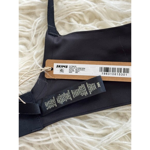 Skims Ultimate Push up Plunge Bra Onyx Size 30D - Picture 8 of 8